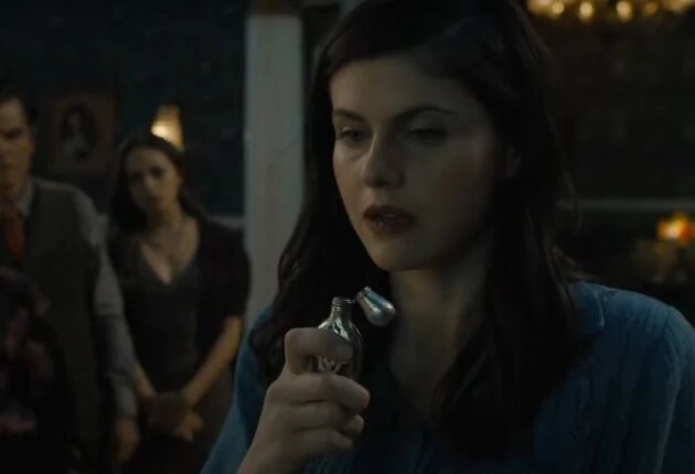 Картинка из 2 сезона сериала Мэйфейрские ведьмы